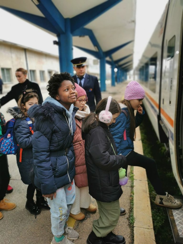 III_&_IV_Graders_Train_Journey (14)