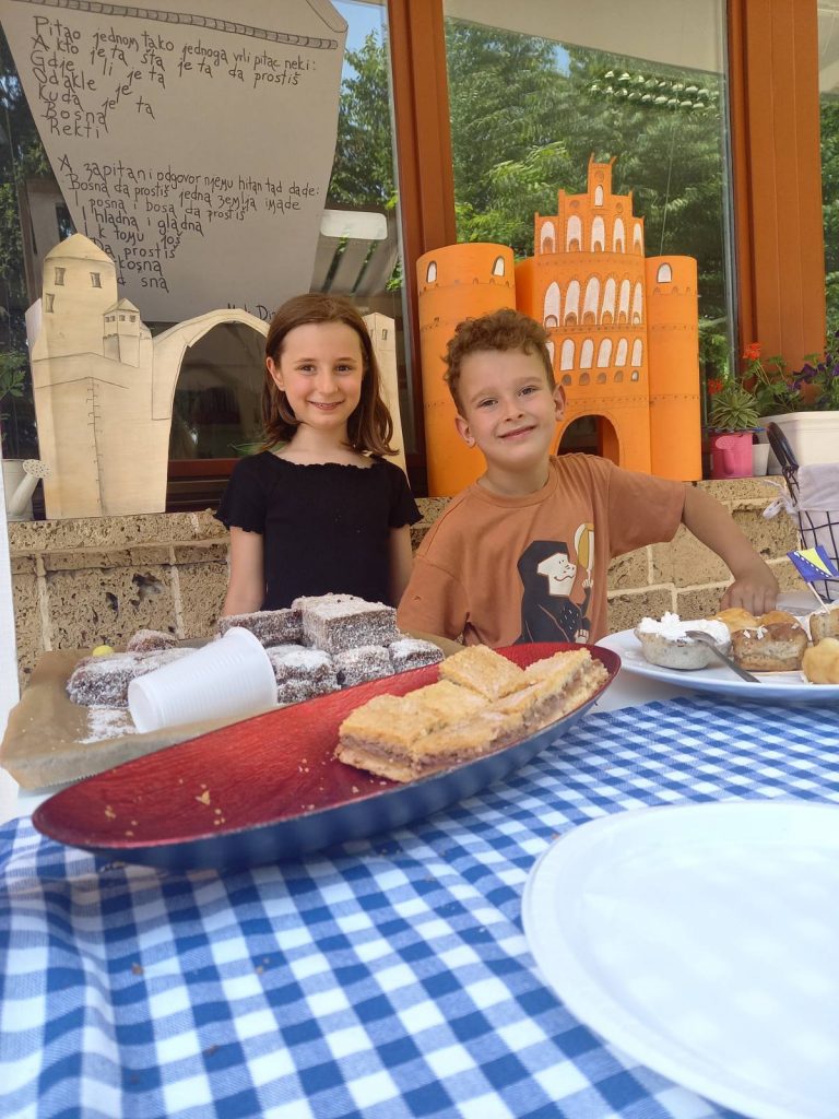 IMG-6de1a82fddb65210e31c17d4a56df783-V