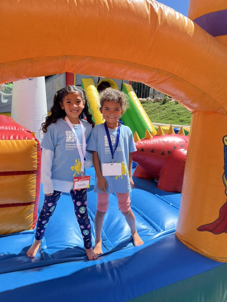 IMG-a87baa7b4668270143ca1ed9990fbbc3-V