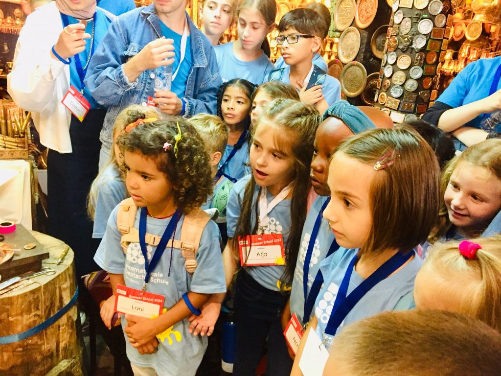 IMG-c51631adf77a3f4c61eaf906b2dcb300-V